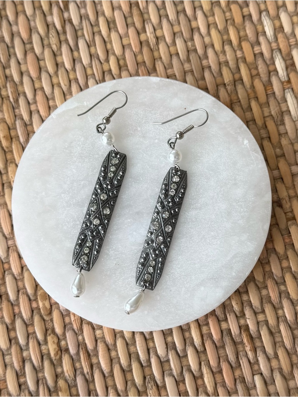 Vintage Crystal & Pearl Drop Earrings in Silver